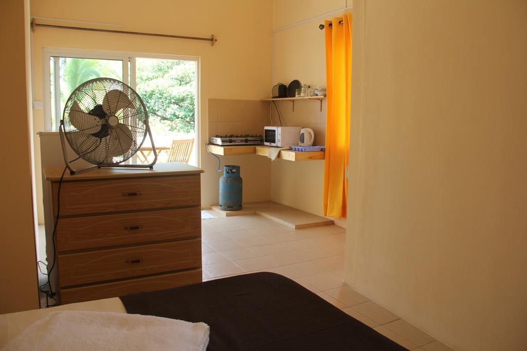 Keravel Bungalows Pointe d'Esny Rum bild
